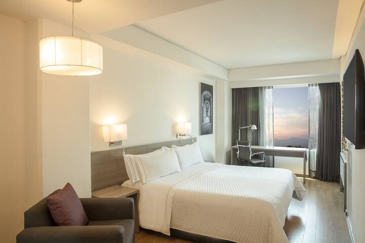Room 11 of 41