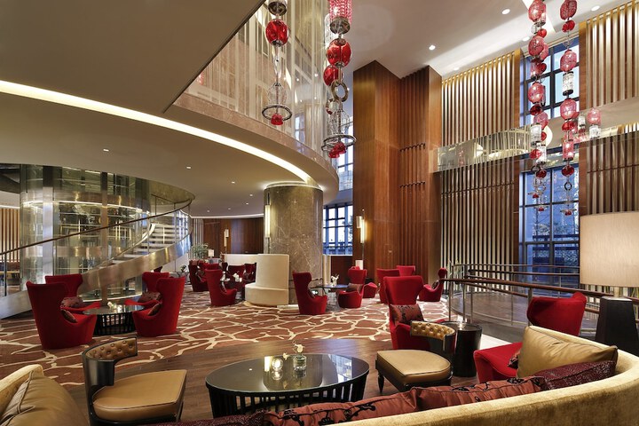 Hotel 100 of 106