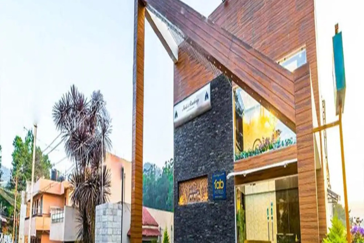 Treebo Sholas Residency