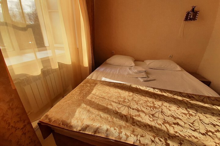 Room 41 of 100
