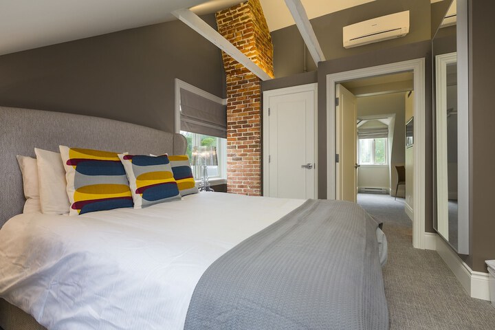 Room 15 of 42