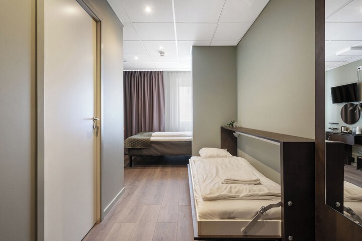 Room 74 of 115