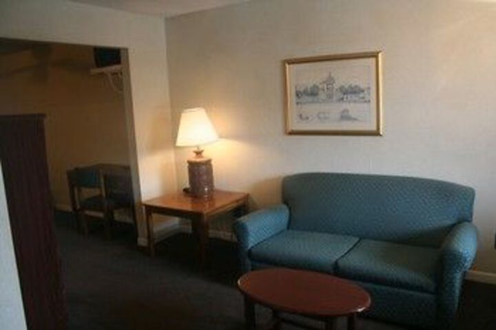 Room 21 of 24