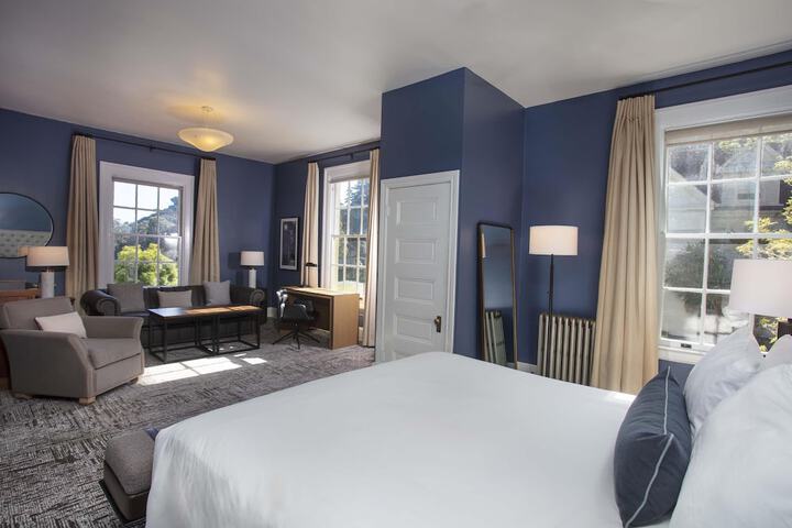Room 54 of 140