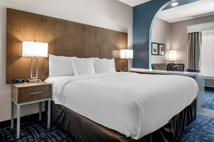 Suite (2 of 14)