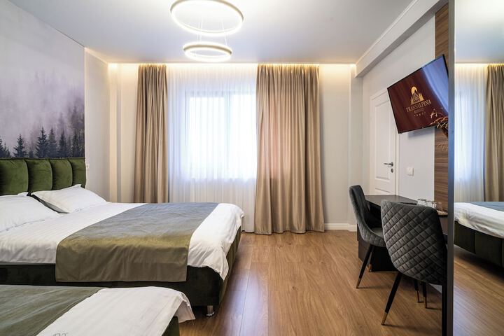 Room 14 of 22