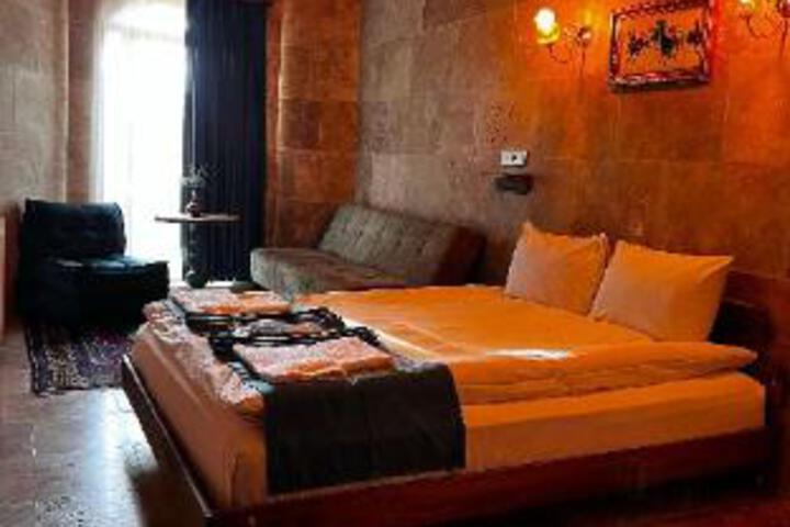 Room 2 of 15