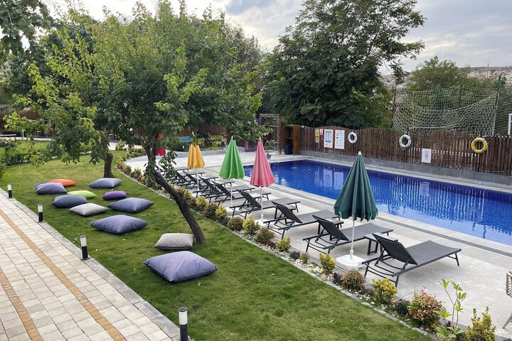 Pool 58 of 100
