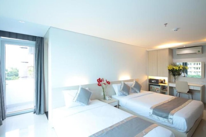 Room 21 of 36