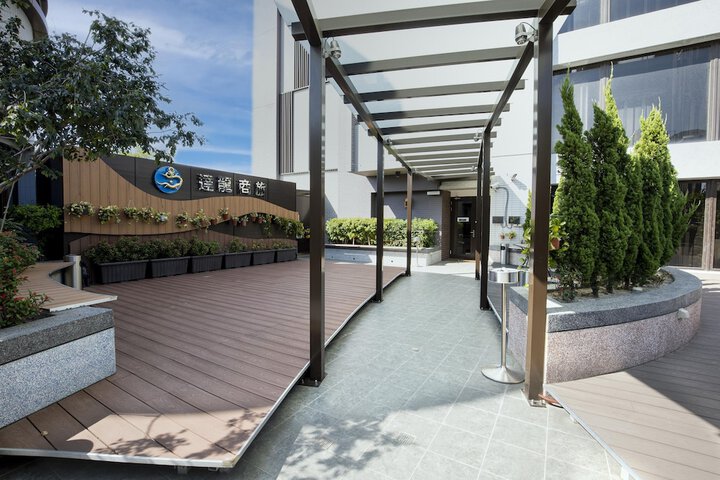 Terrace/Patio 100 of 102