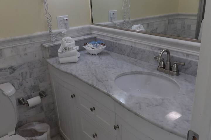 Room 177 of 229