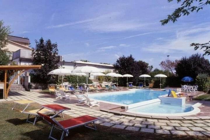 Hotel with Pool