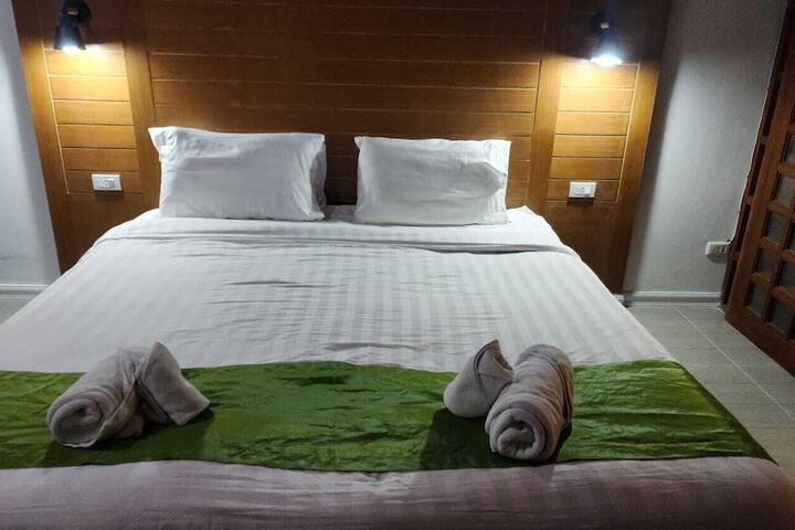 Room 119 of 171