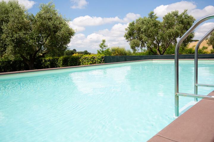 Pool 86 of 111