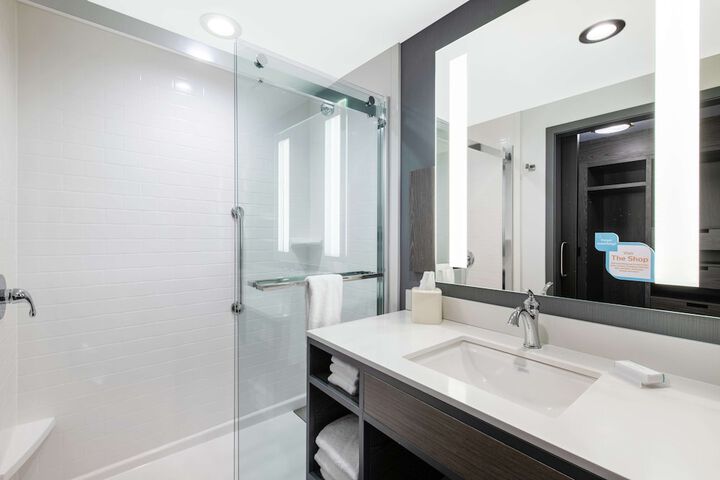 Bathroom shower