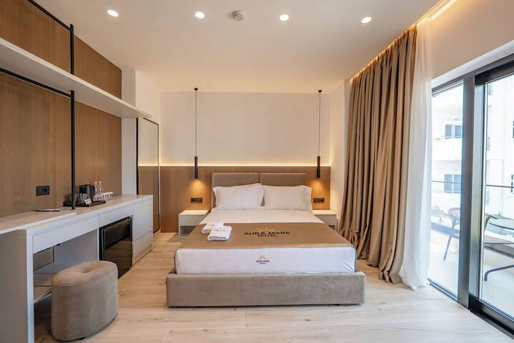 Room 85 of 244