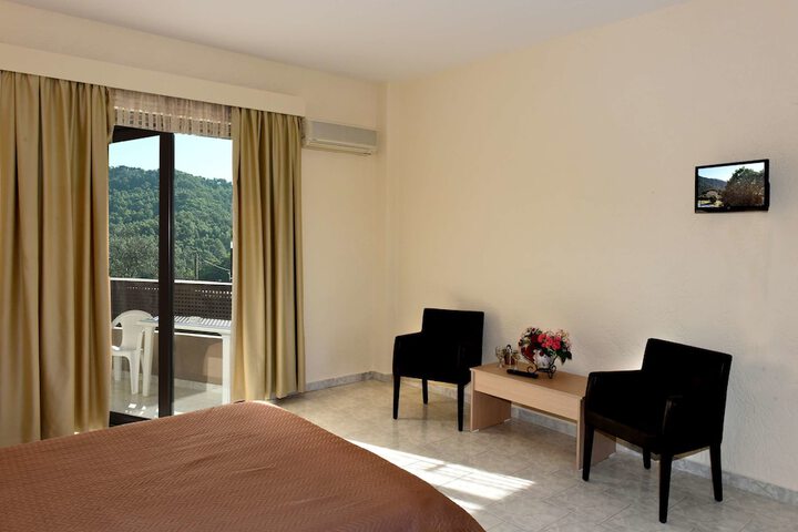 Room 14 of 55