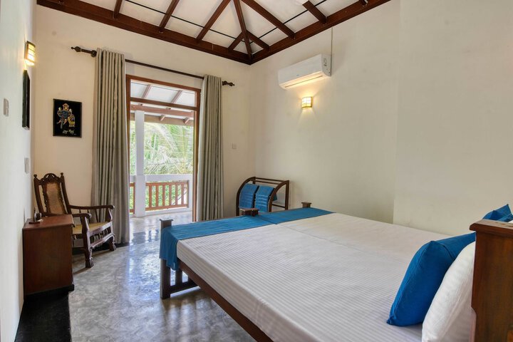 BLUE LOTUS GALLE