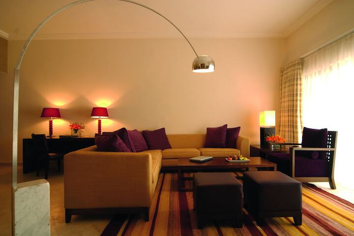 Room 2 of 150