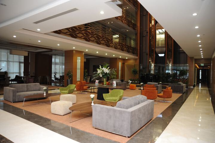 Guest Lobby