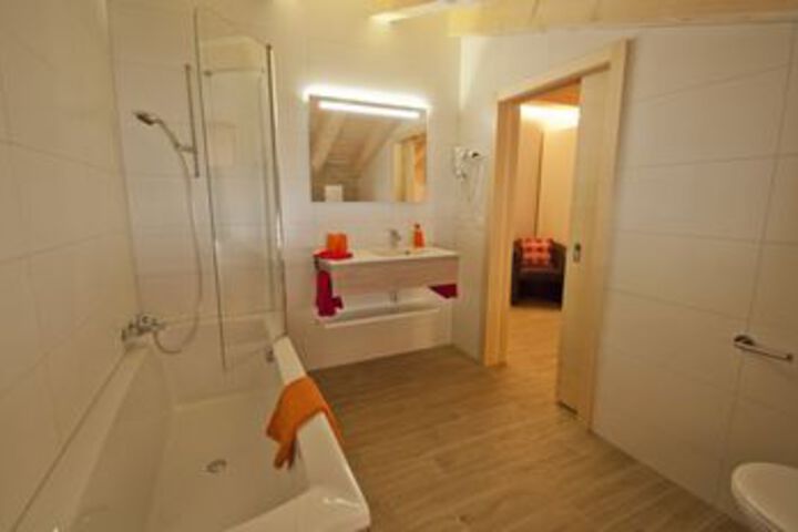 Room 10 of 188