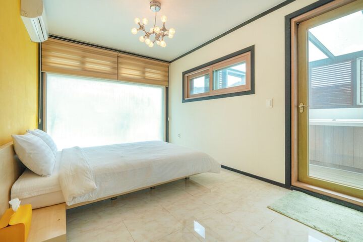 Room 60 of 78