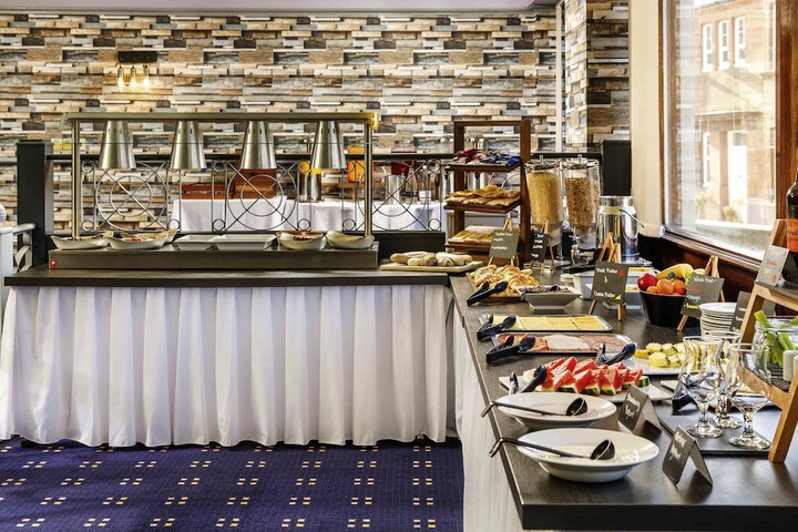 Breakfast/Coffee Service 32 of 61