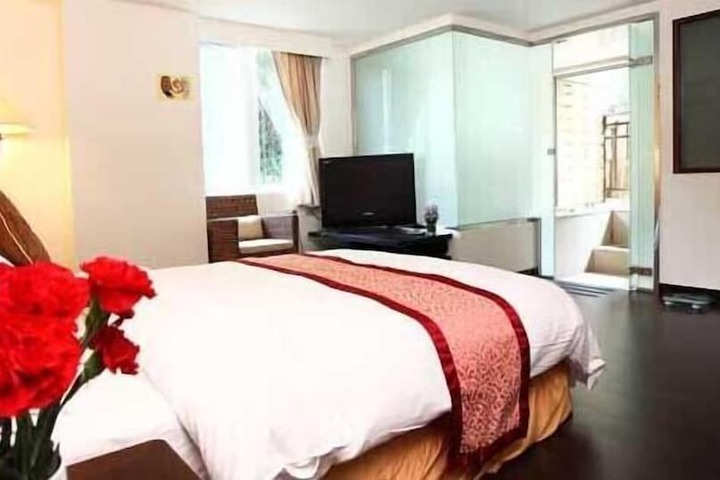 Room 19 of 79