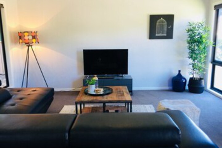 Room 8 of 18