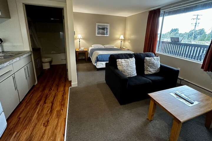 Room 25 of 53
