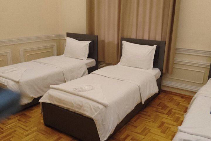 Room 8 of 21