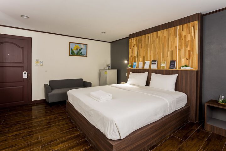 Room 34 of 85