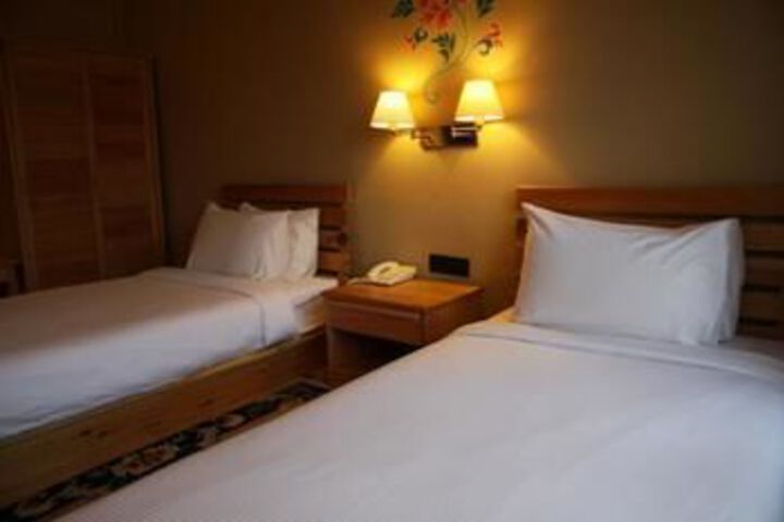 Room 14 of 49