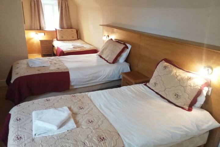 Room 44 of 77