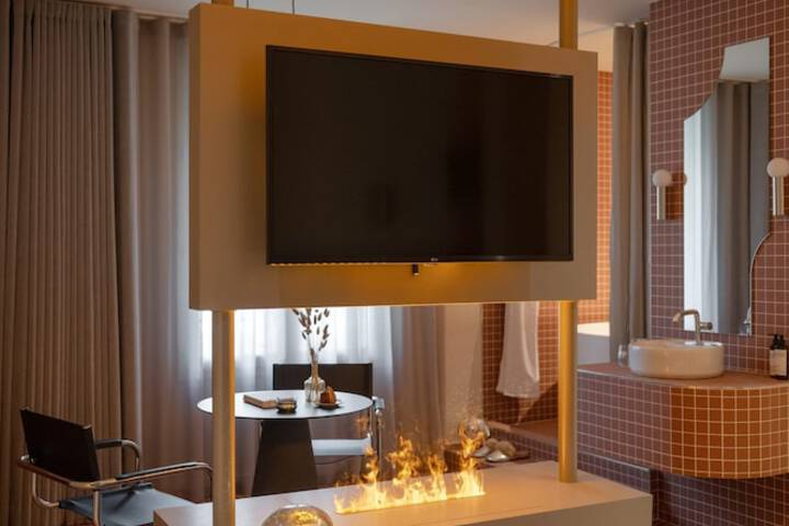 Room 217 of 780