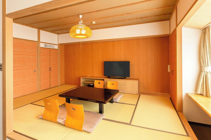 Room 9 of 73