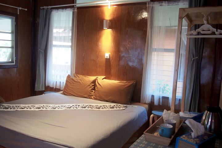 Room 15 of 106