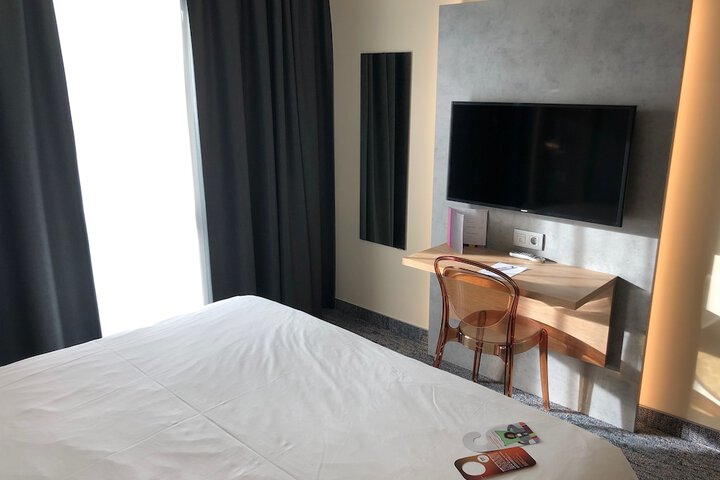 Room 11 of 78