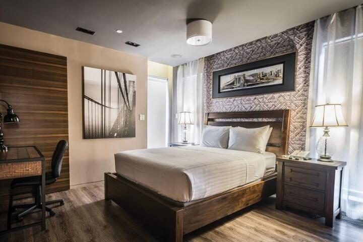 Double or Twin Bed (2 of 3)
