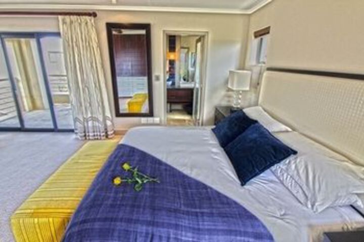 Room 9 of 26