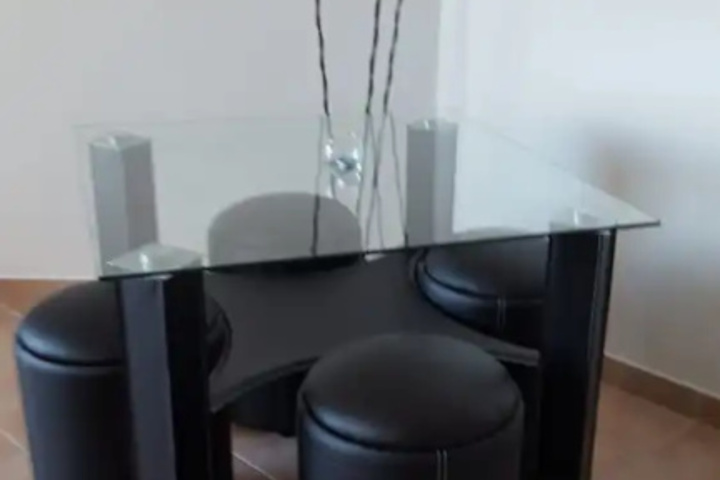 Room 10 of 14
