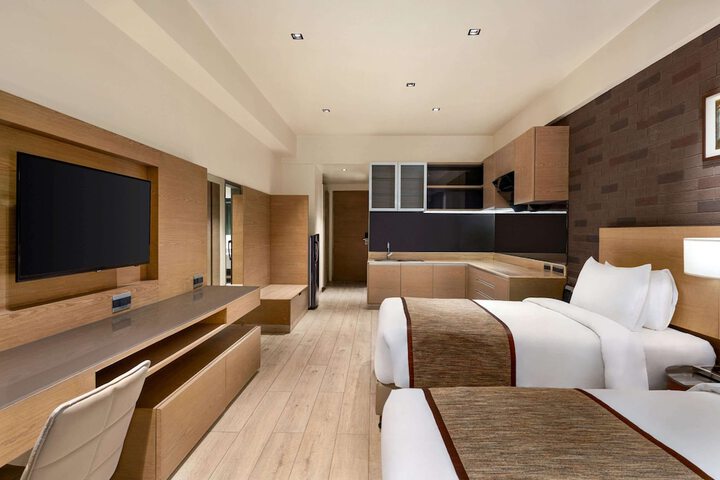 Room 14 of 61