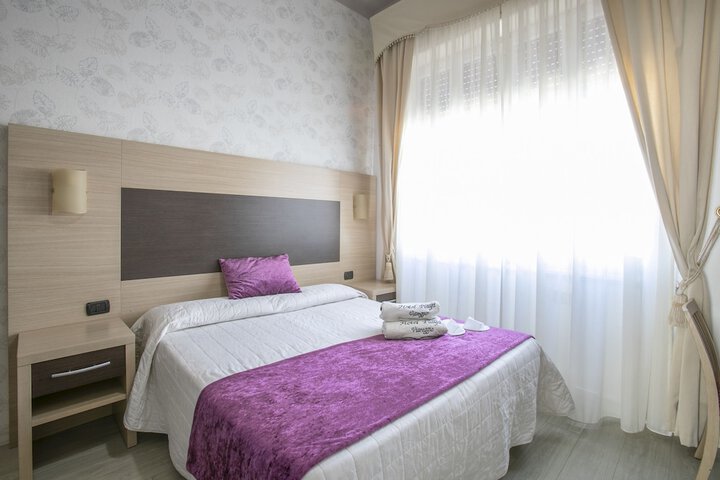 Room 20 of 96