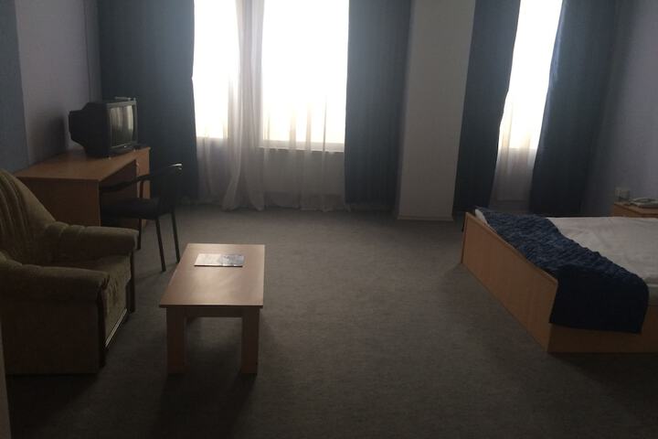 Room 13 of 31