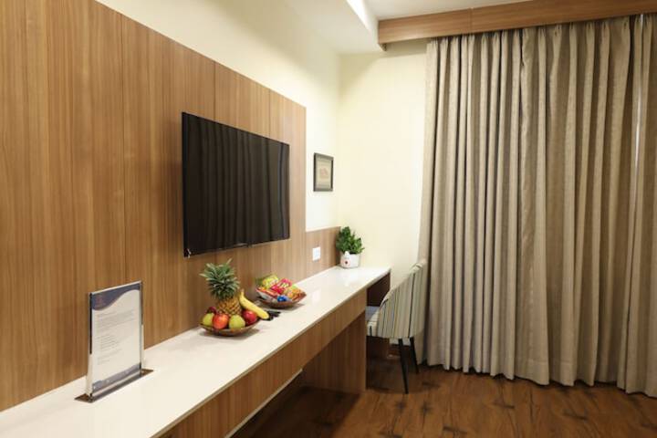 Room 10 of 56
