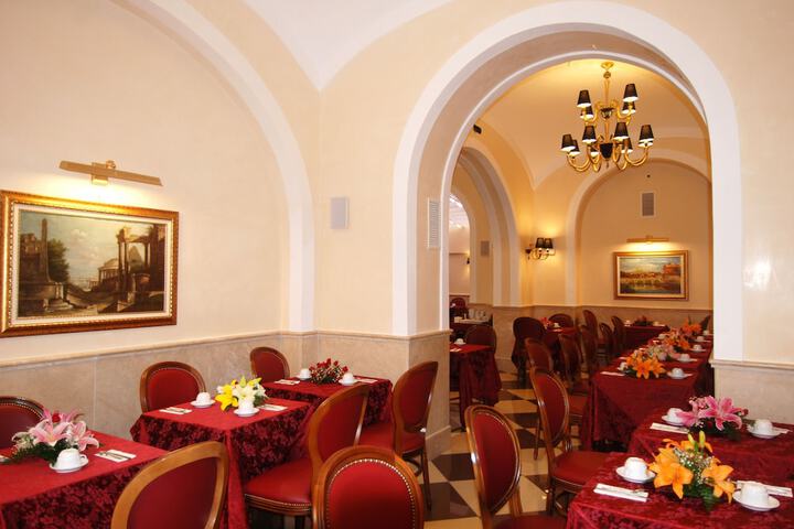 Dining 49 of 64