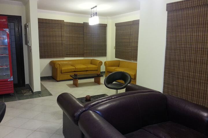 Lounge 46 of 80