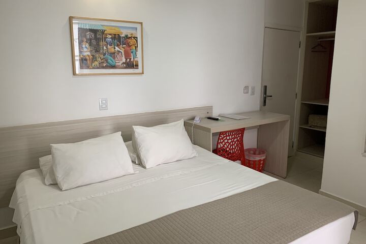 Room 17 of 117