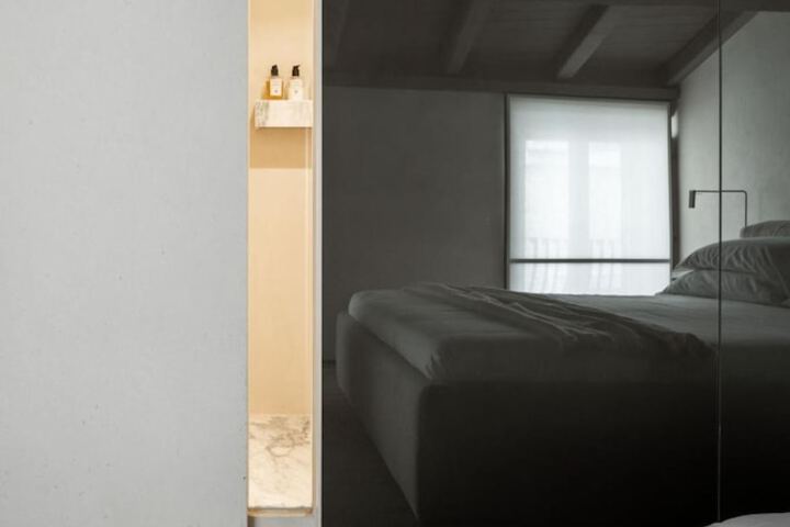 Room 18 of 68