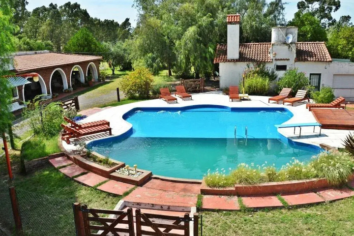 Pool 11 of 14